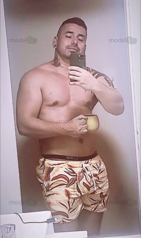 Olá, sou massoterapeuta MM..
